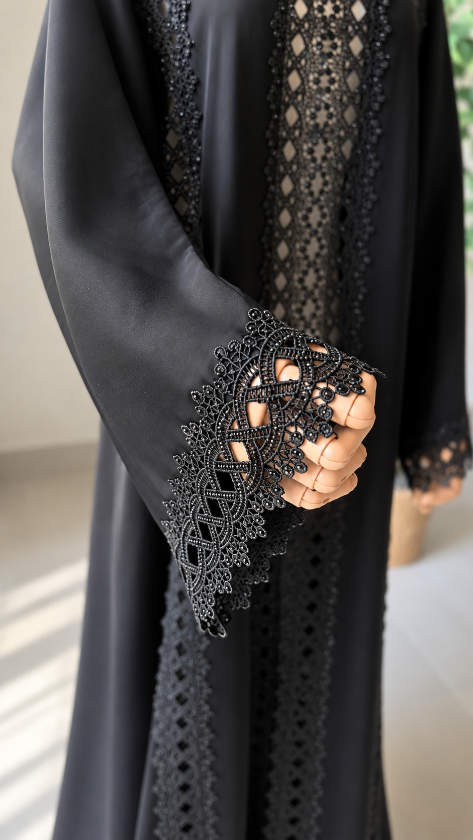 Abaya Dhil